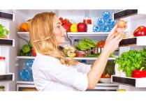 11 ushqime që nuk duhen mbajtur asnjëherë në frigorifer