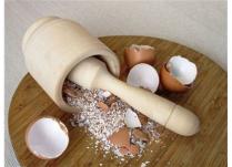 Pse nuk duhet t’i hidhni lëvozhgat e vezëve…